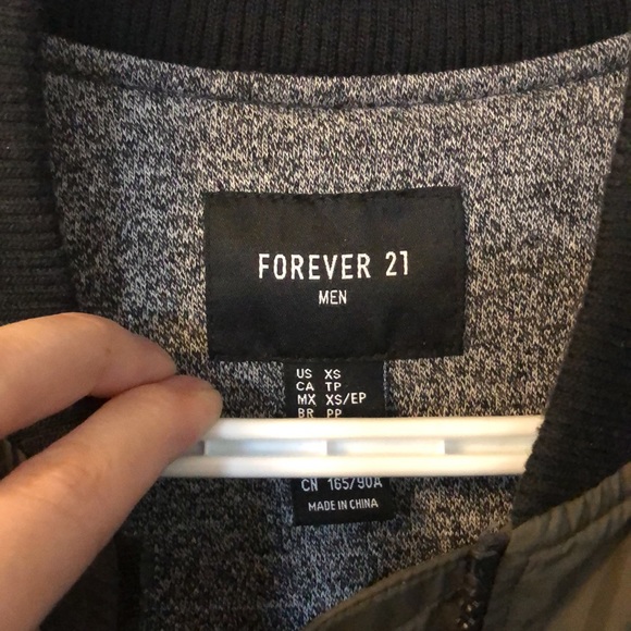 Forever 21 Mens Bomber Jacket - Picture 2 of 3